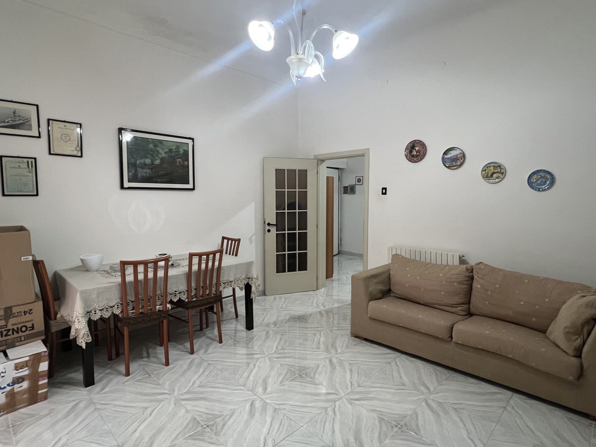 Foto 2 di 18 - Appartamento in vendita a Taranto