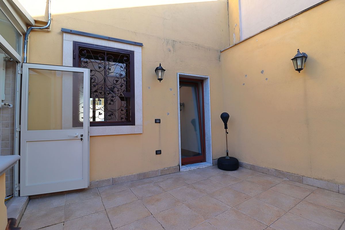 Foto 31 di 44 - Casa indipendente in vendita a Bari
