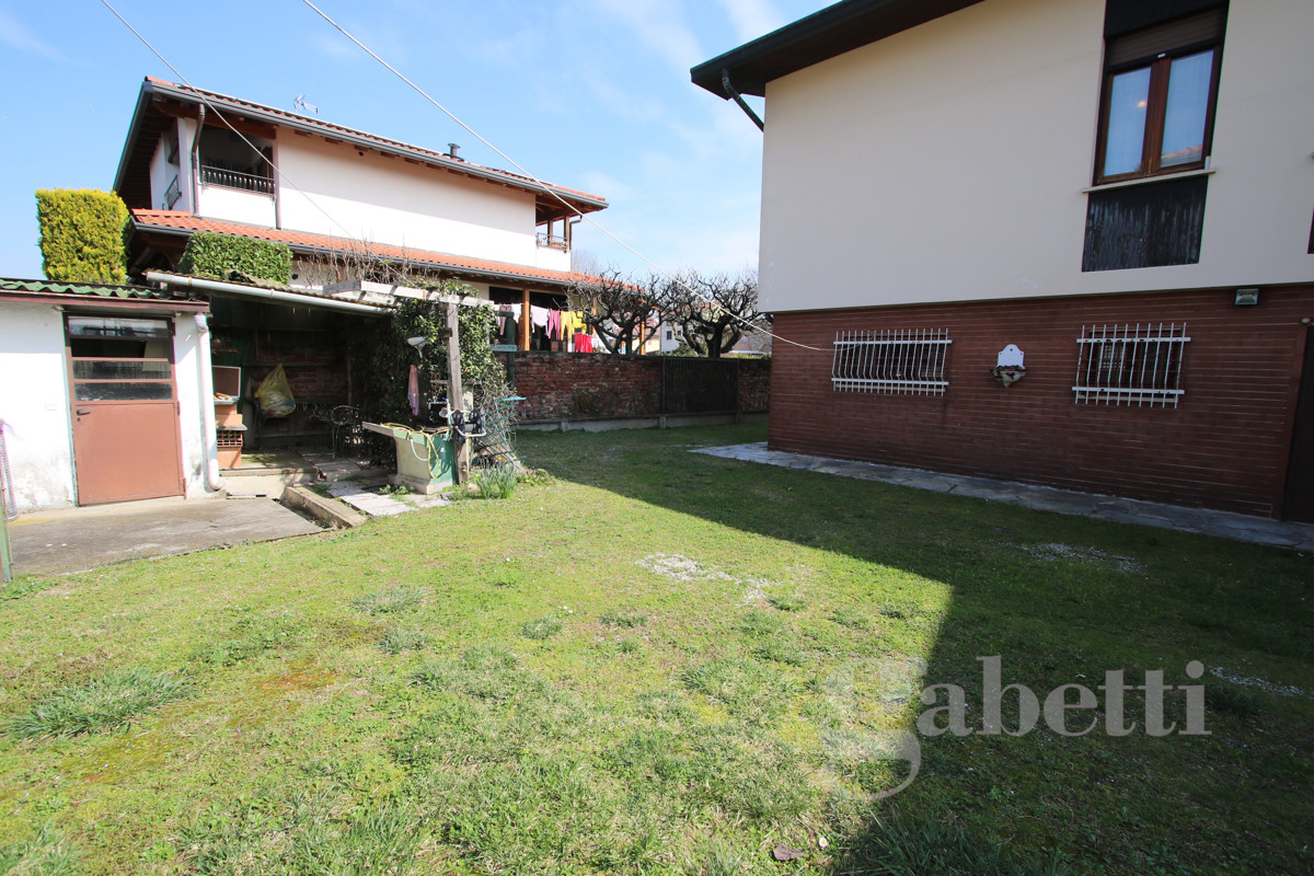 Foto 7 di 34 - Villa in vendita a Busto Arsizio