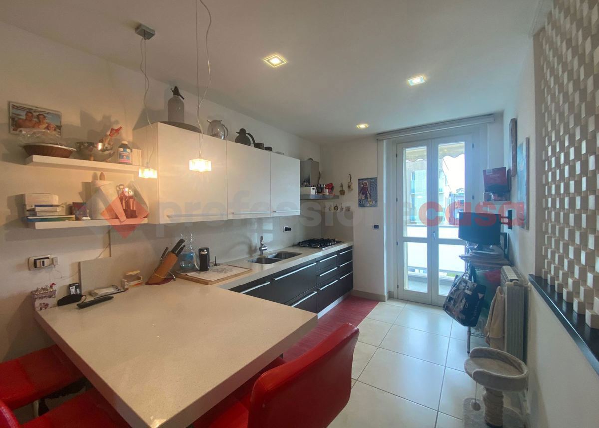 Foto 13 di 36 - Appartamento in vendita a Livorno