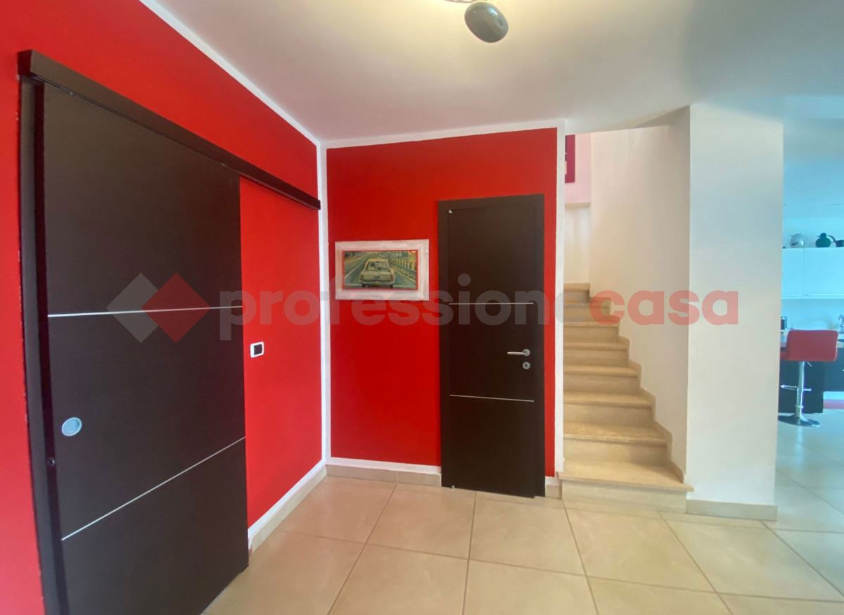 Foto 11 di 36 - Appartamento in vendita a Livorno