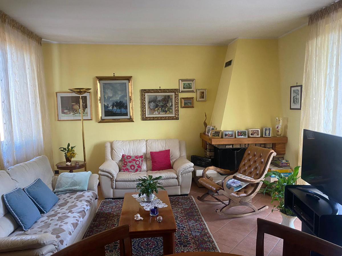 Foto 5 di 10 - Villa in vendita a Borgonovo Val Tidone