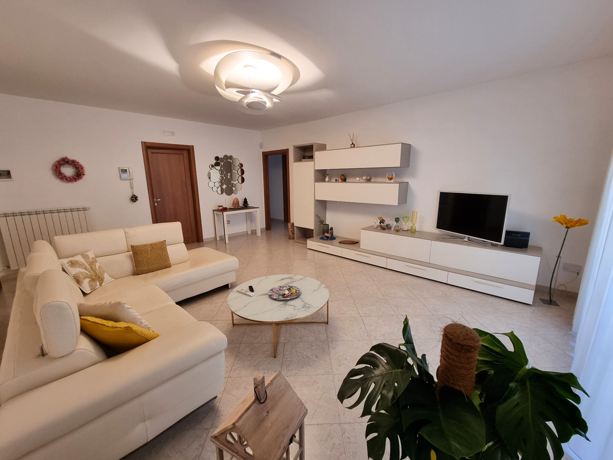 Foto 7 di 22 - Appartamento in vendita a Taranto