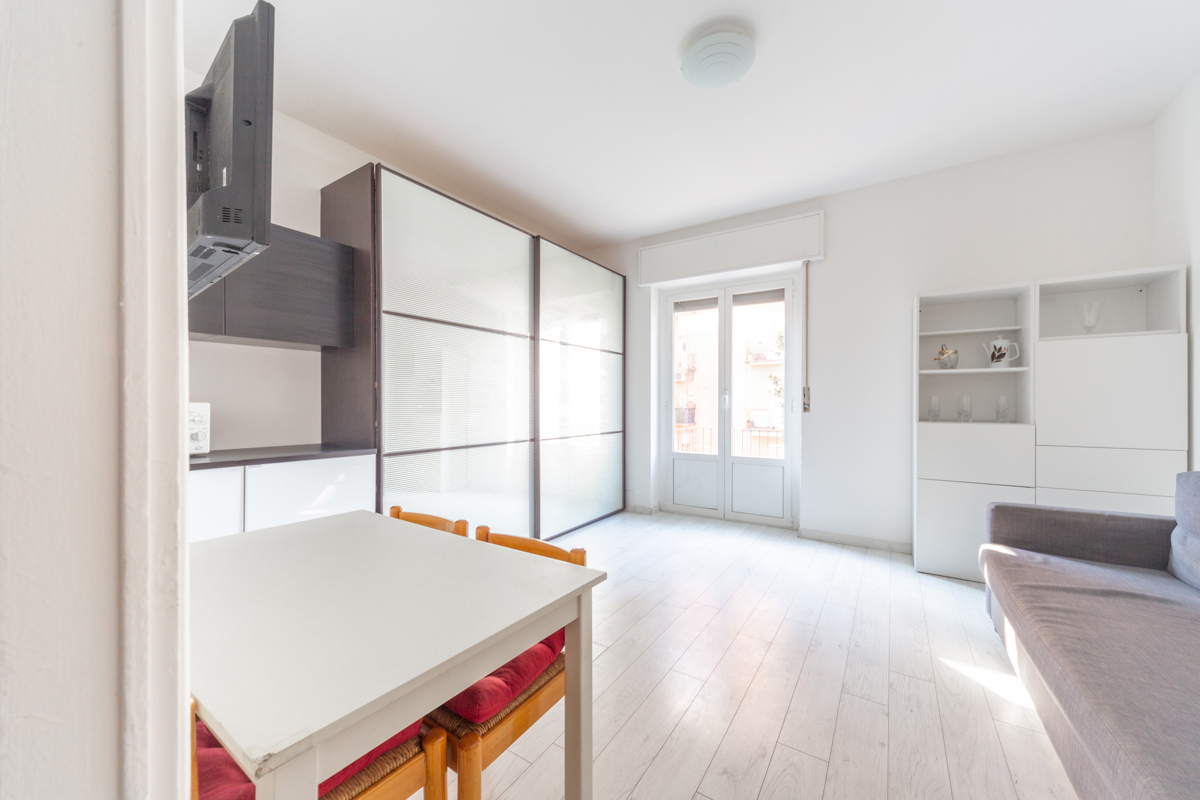 Foto 1 di 24 - Appartamento in vendita a Milano
