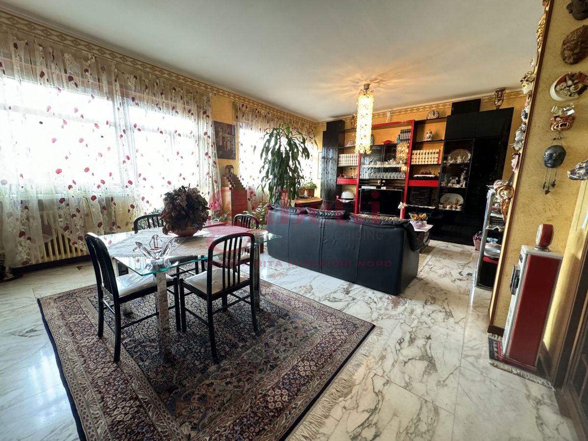 Foto 7 di 36 - Appartamento in vendita a Torino