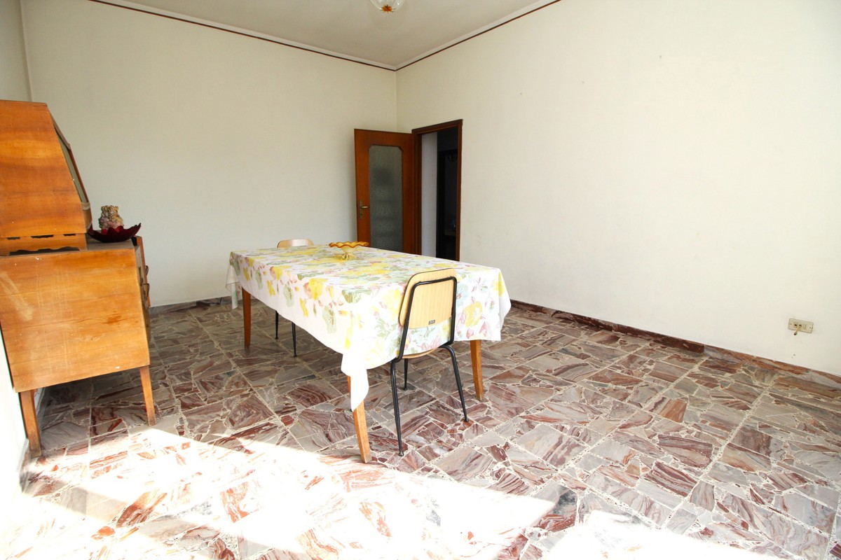 Foto 4 di 27 - Appartamento in vendita a Marnate