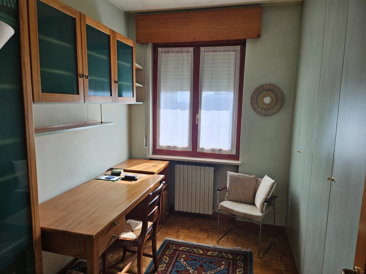 Foto 2 di 35 - Appartamento in affitto a Verona