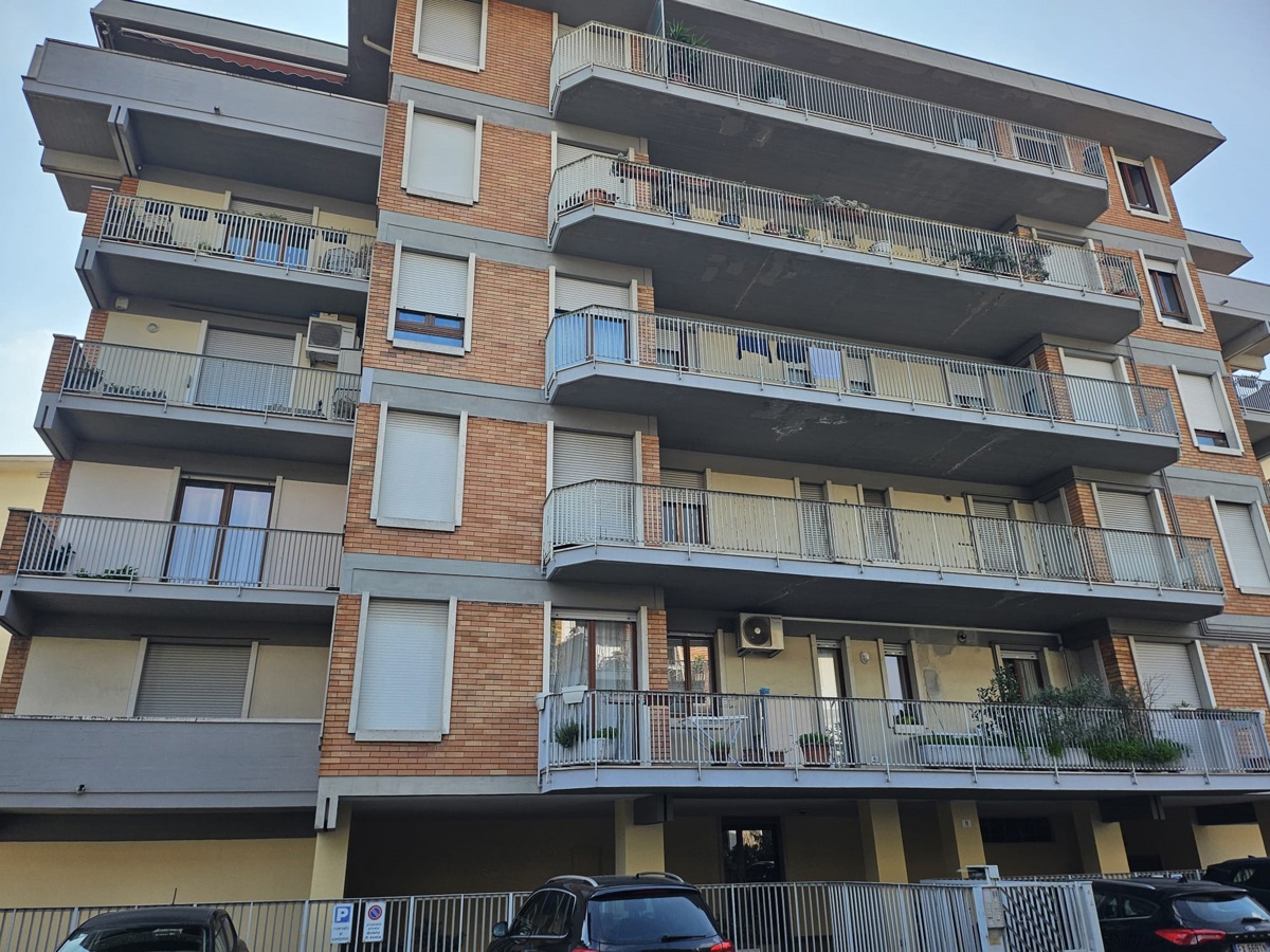 Foto 30 di 35 - Appartamento in affitto a Verona