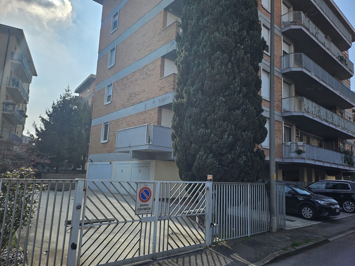 Foto 32 di 35 - Appartamento in affitto a Verona