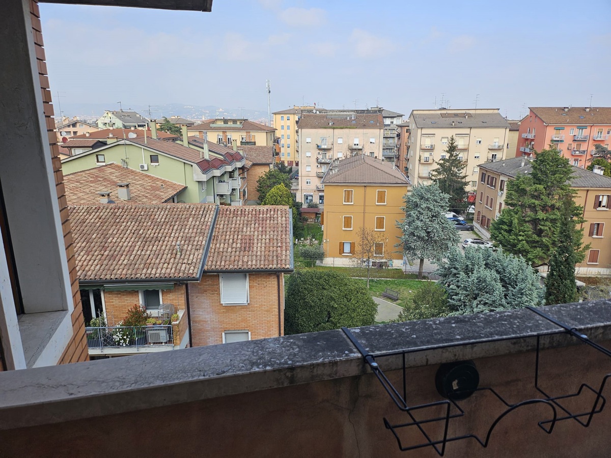Foto 12 di 35 - Appartamento in affitto a Verona