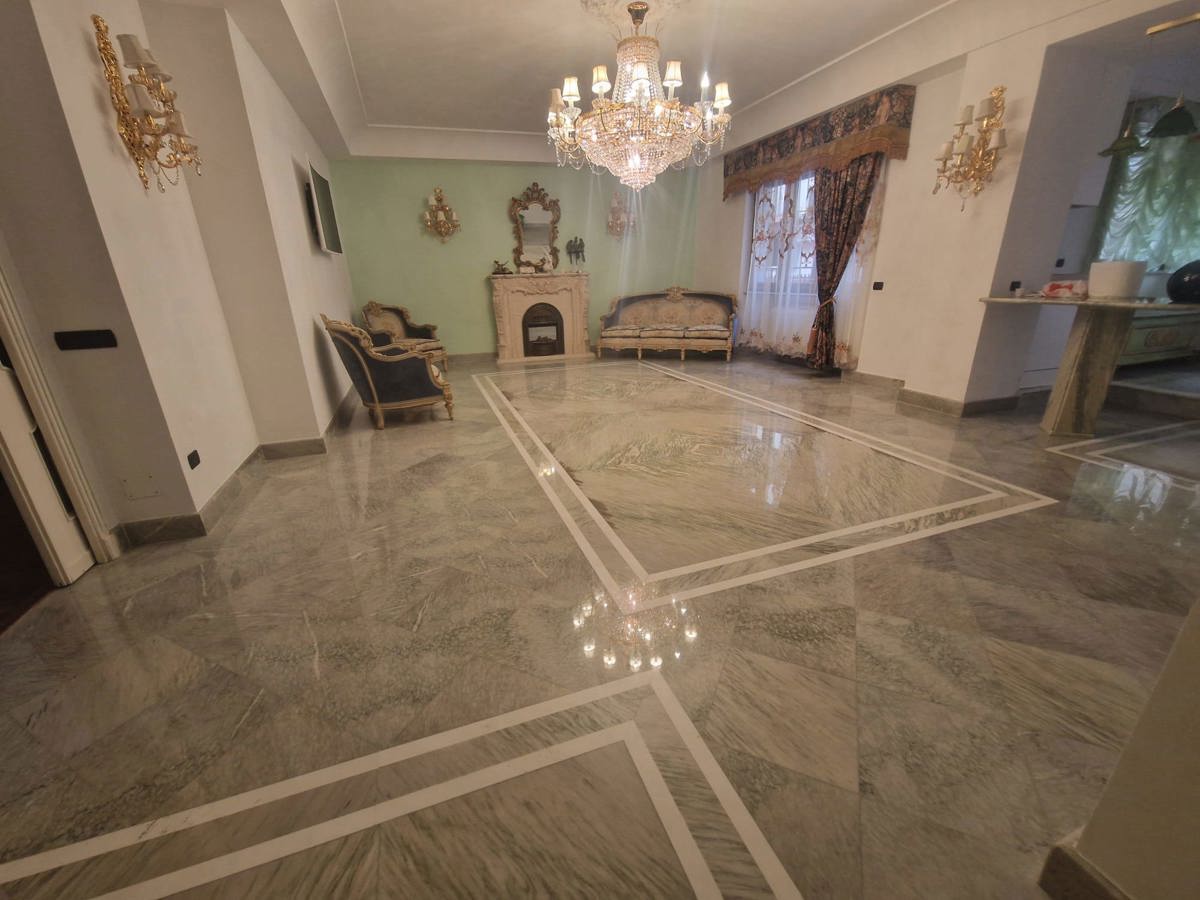 Foto 1 di 15 - Appartamento in affitto a Napoli