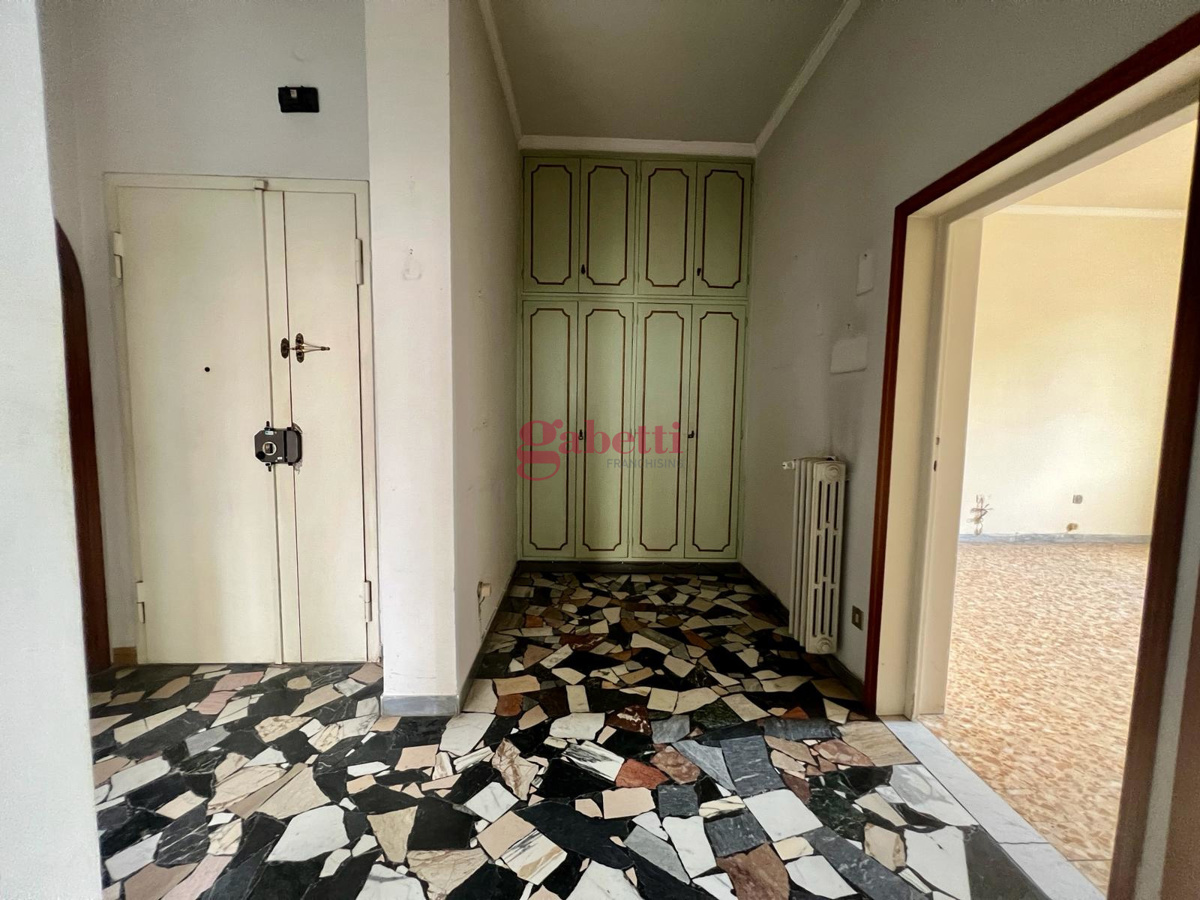 Foto 16 di 30 - Appartamento in vendita a Firenze