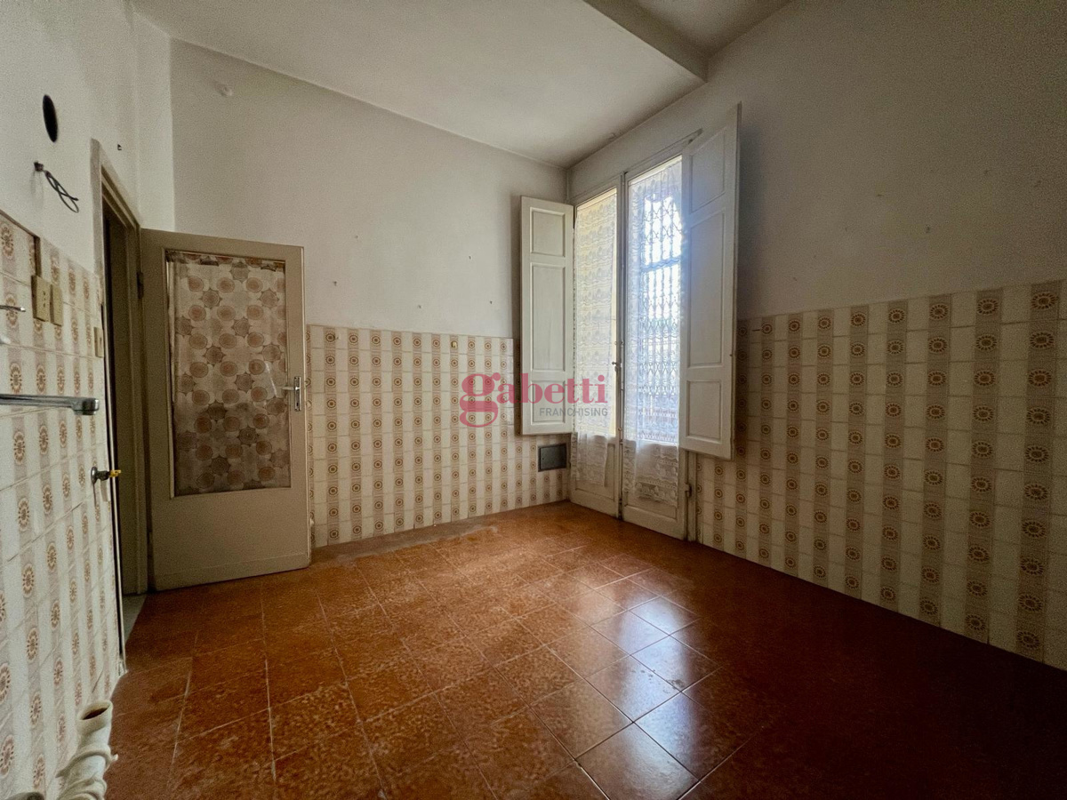 Foto 3 di 30 - Appartamento in vendita a Firenze