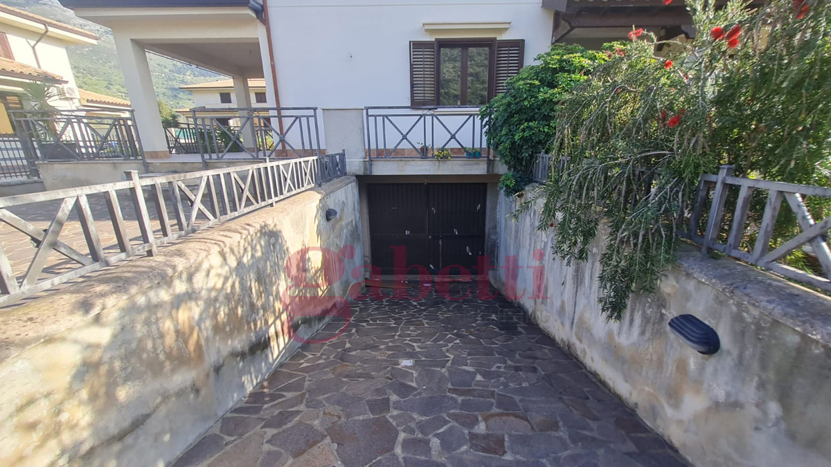 Foto 10 di 25 - Villa a schiera in vendita a Torretta
