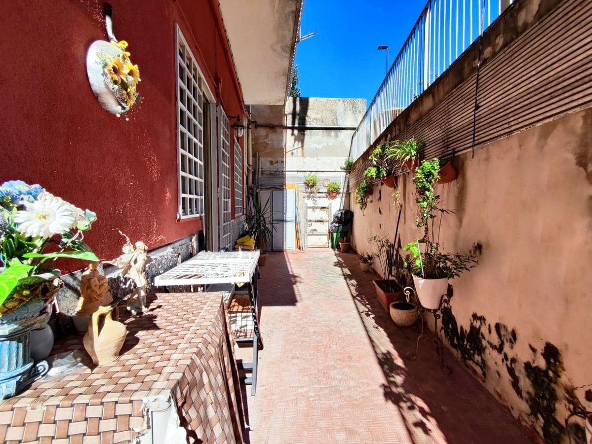 Foto 2 di 36 - Appartamento in vendita a Portici