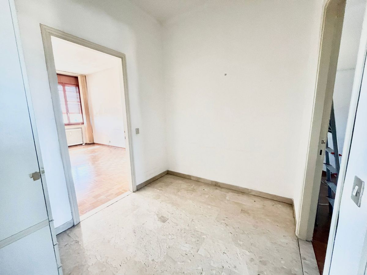 Foto 8 di 14 - Appartamento in vendita a Ravenna