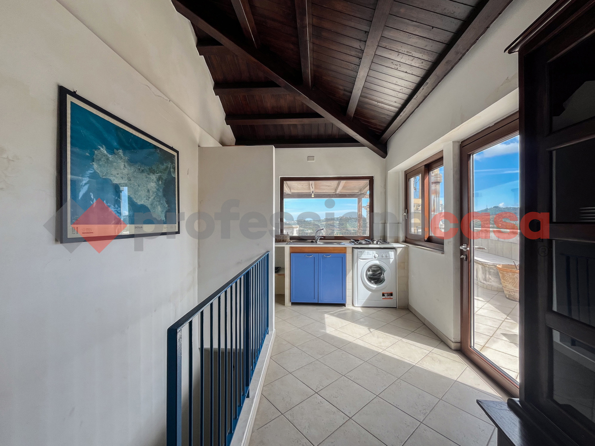 Foto 33 di 49 - Casa indipendente in vendita a Santa Lucia del Mela