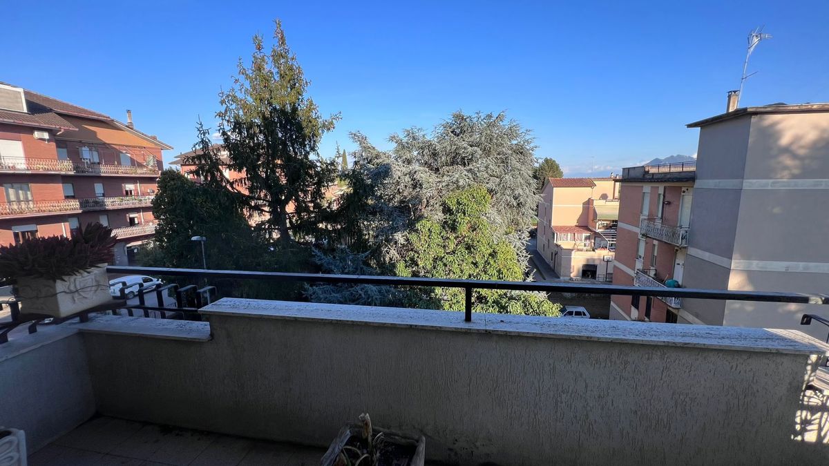 Foto 5 di 12 - Appartamento in vendita a Civita Castellana