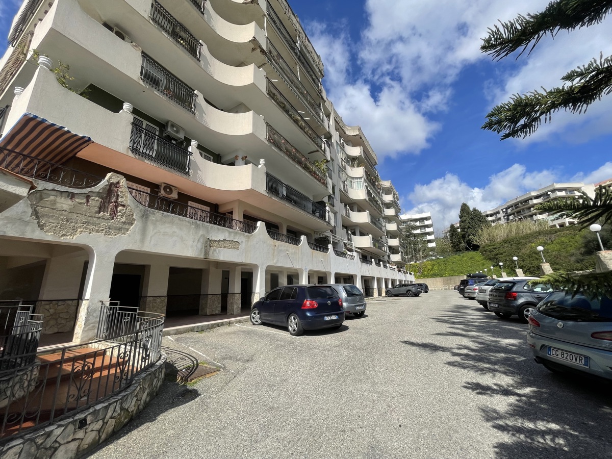 Foto 19 di 19 - Appartamento in vendita a Messina