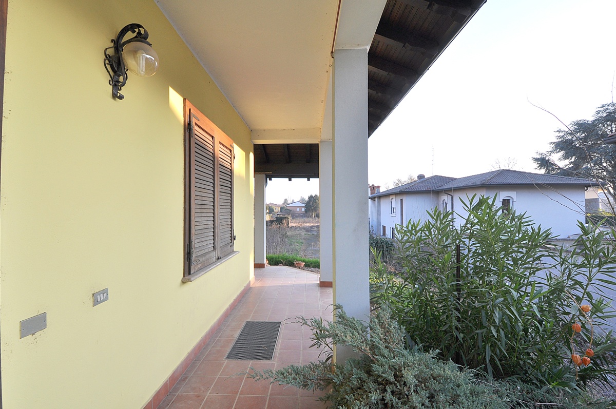 Foto 6 di 17 - Villa in vendita a Inveruno