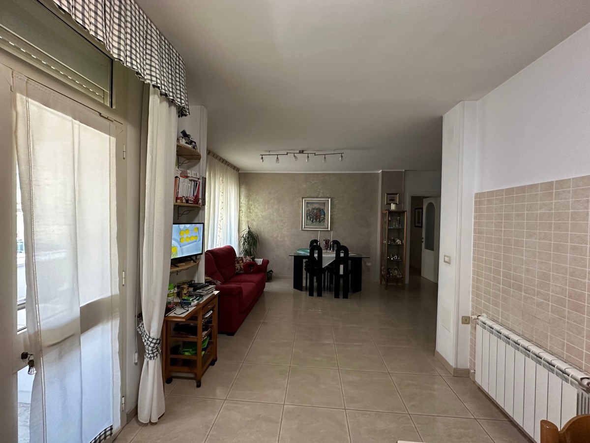 Foto 4 di 14 - Appartamento in vendita a Pescara