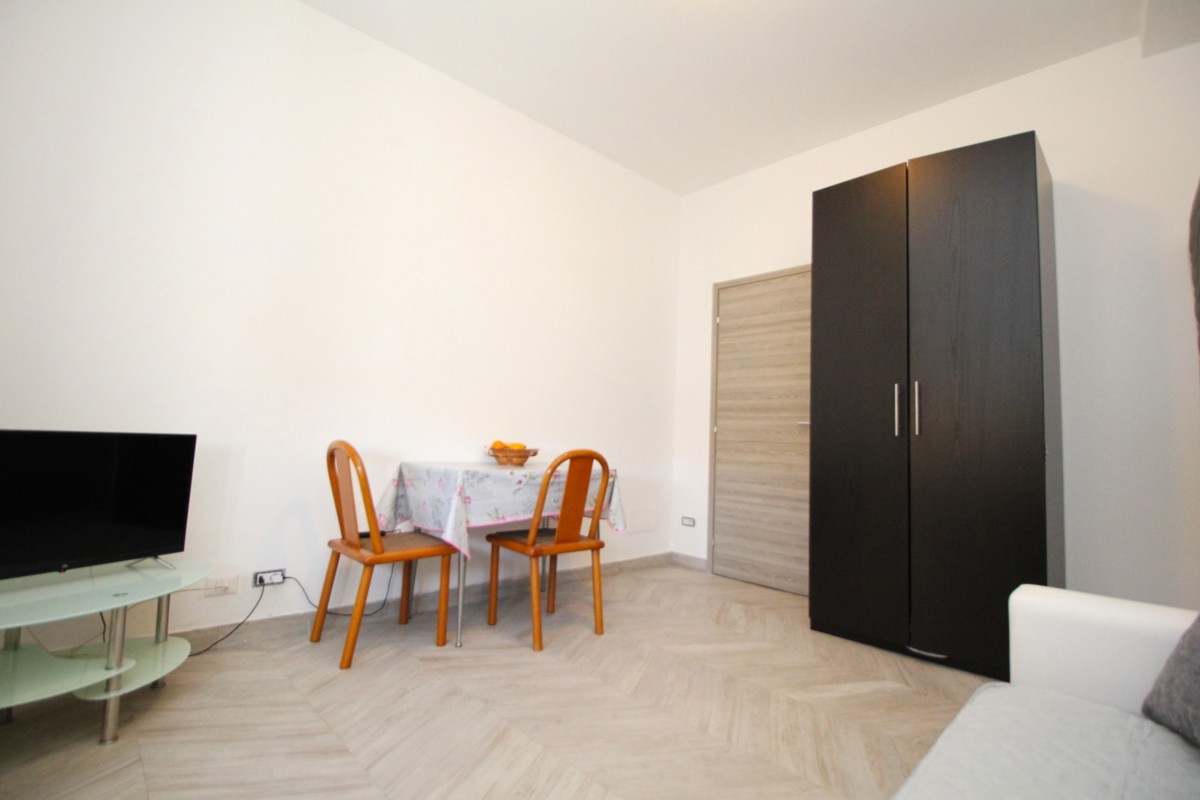 Foto 11 di 17 - Appartamento in vendita a Legnano