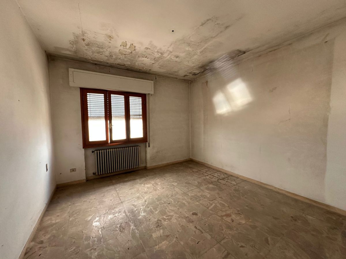 Foto 10 di 16 - Appartamento in vendita a Pistoia