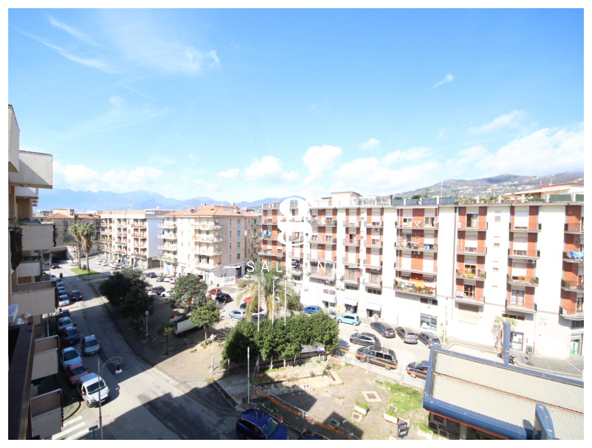 Foto 21 di 31 - Appartamento in vendita a Salerno