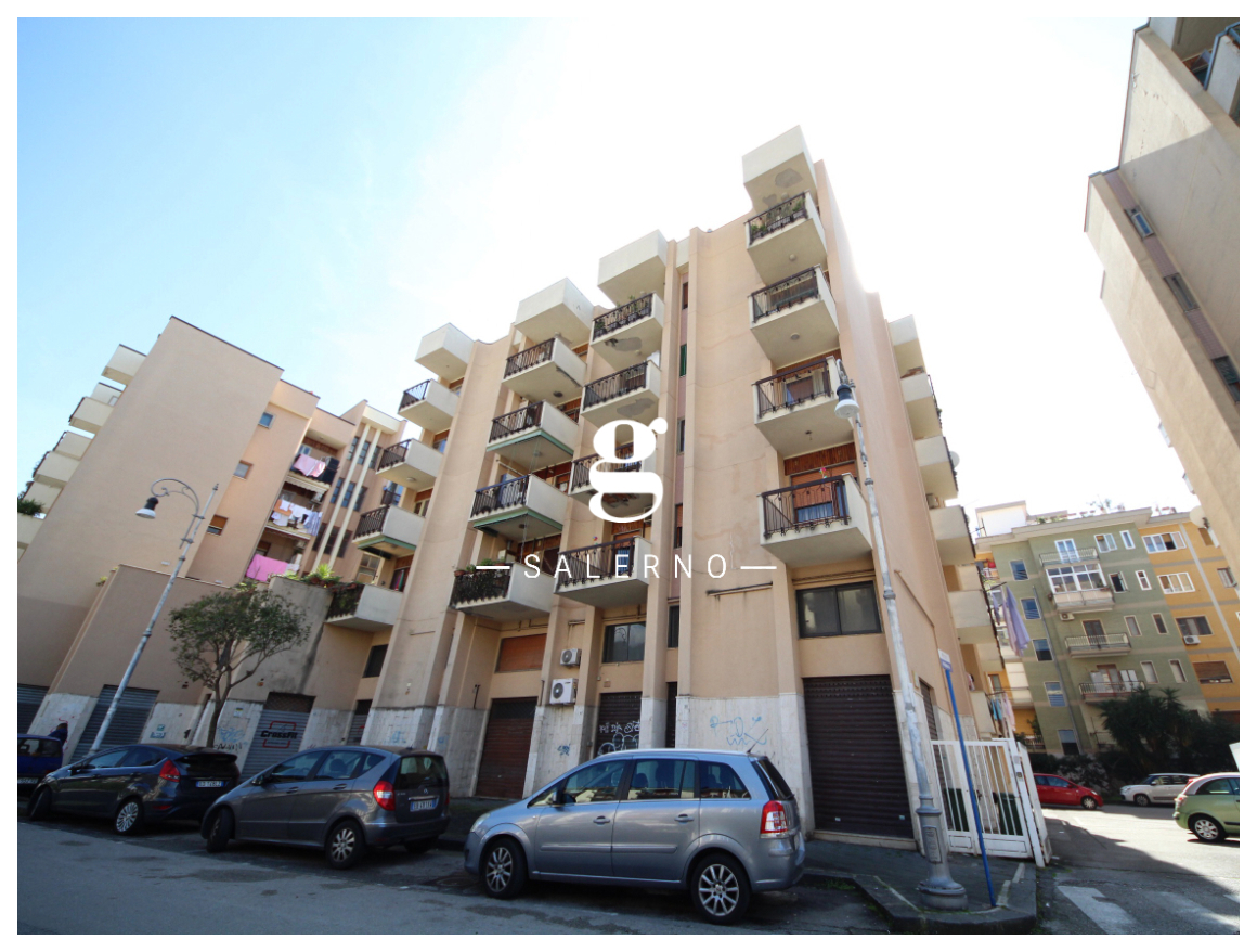 Foto 2 di 31 - Appartamento in vendita a Salerno