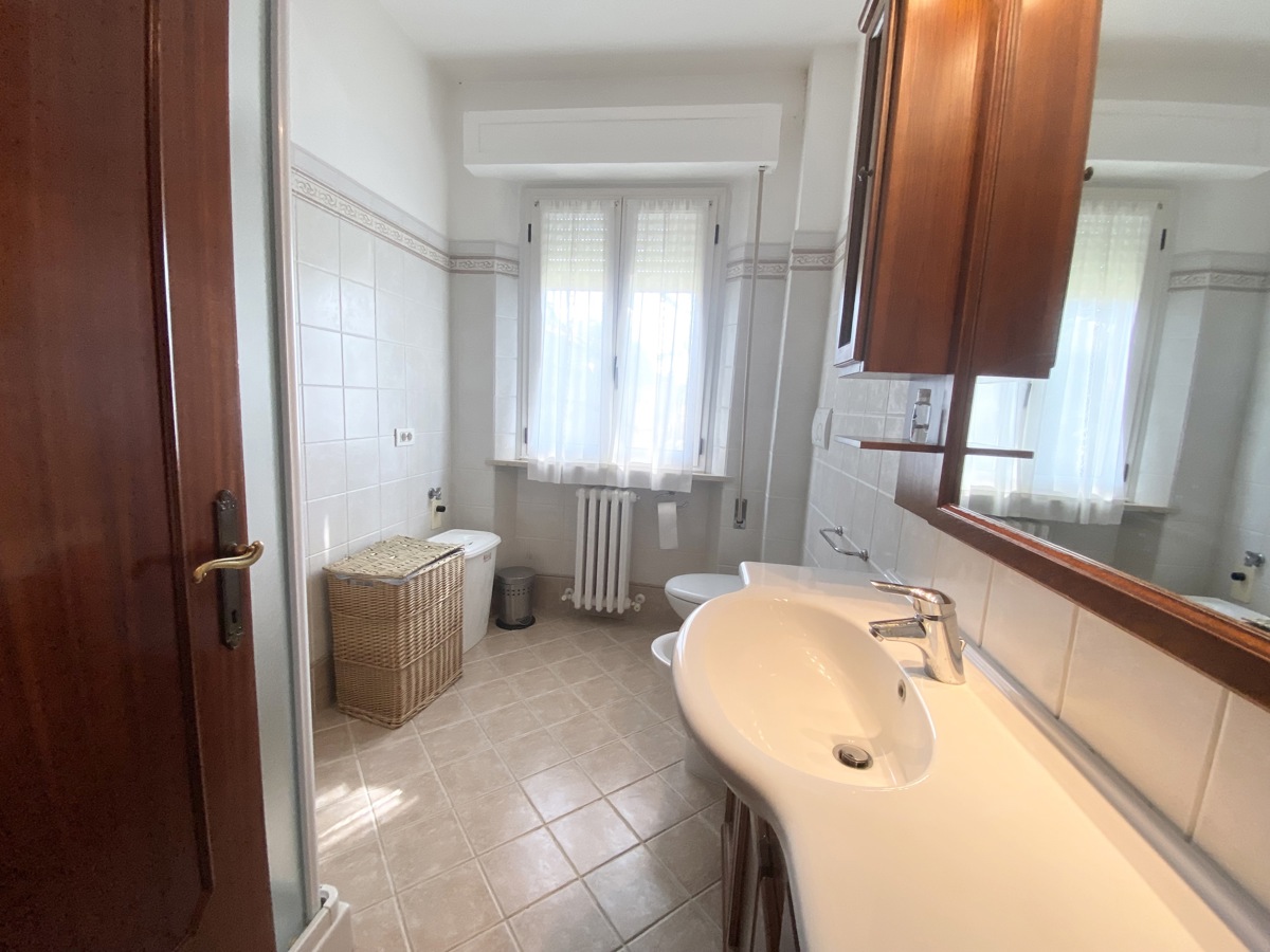 Foto 11 di 15 - Appartamento in vendita a Assisi