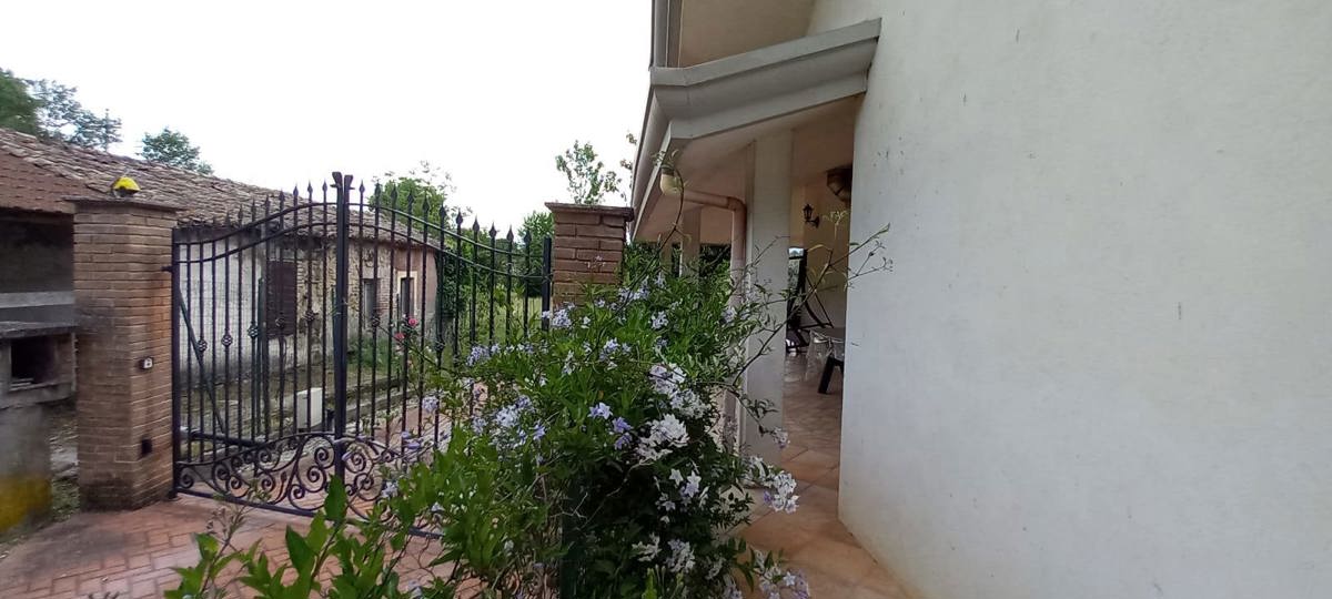 Foto 10 di 37 - Villa in vendita a Frosinone