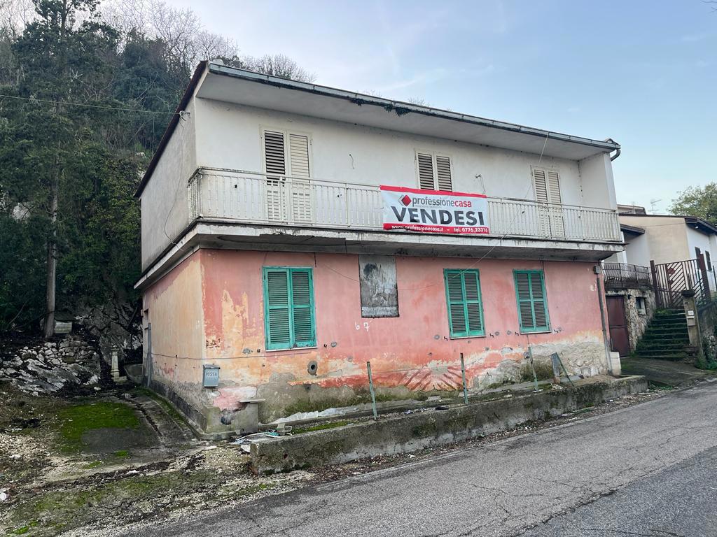 Foto 6 di 13 - Casa indipendente in vendita a Cassino