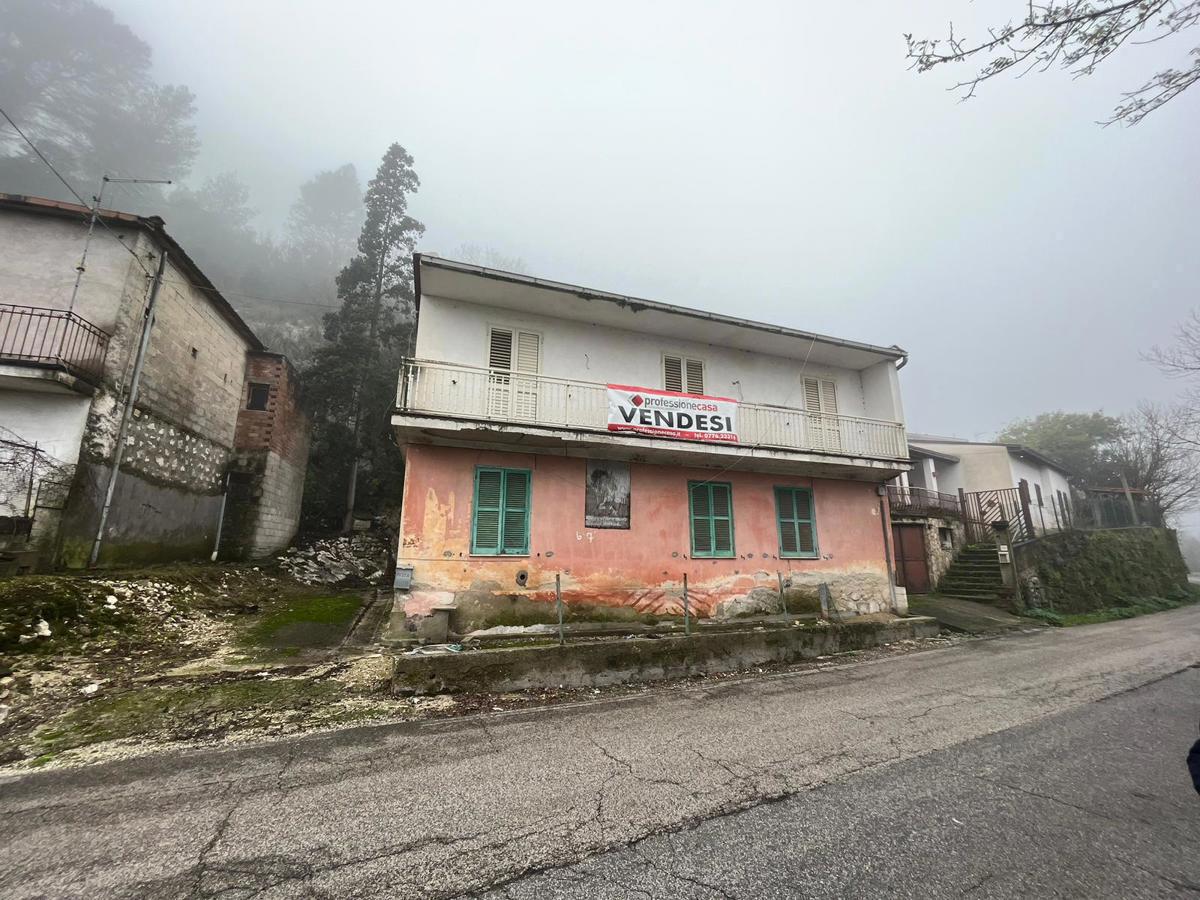 Foto 8 di 13 - Casa indipendente in vendita a Cassino