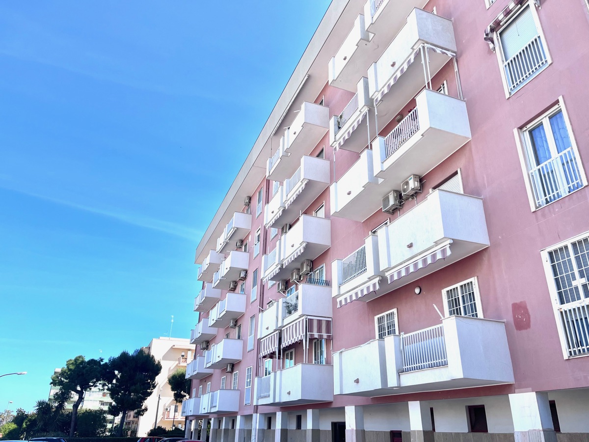 Foto 41 di 43 - Appartamento in vendita a Bari