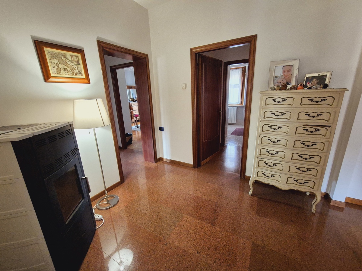 Foto 20 di 50 - Casa indipendente in vendita a Perugia