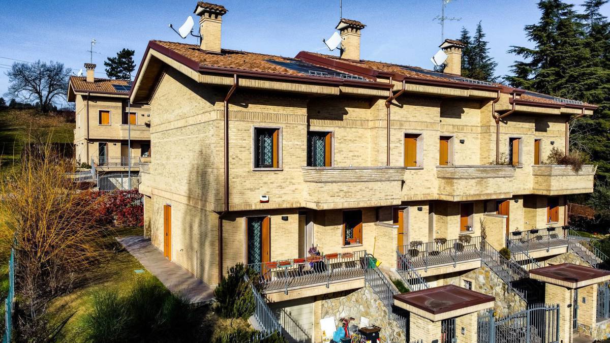 Foto 25 di 26 - Villa a schiera in vendita a Sasso Marconi