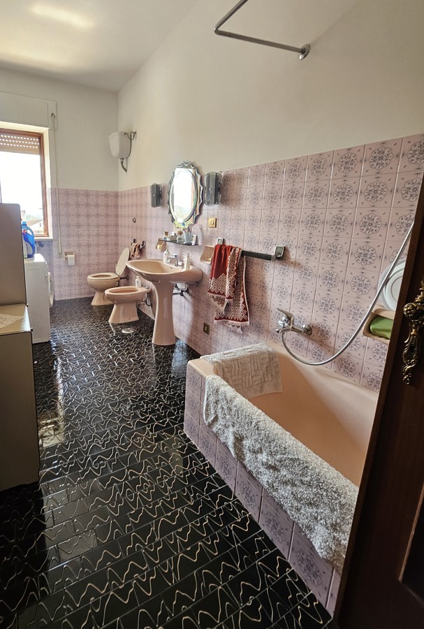 Foto 16 di 19 - Appartamento in vendita a Frosinone