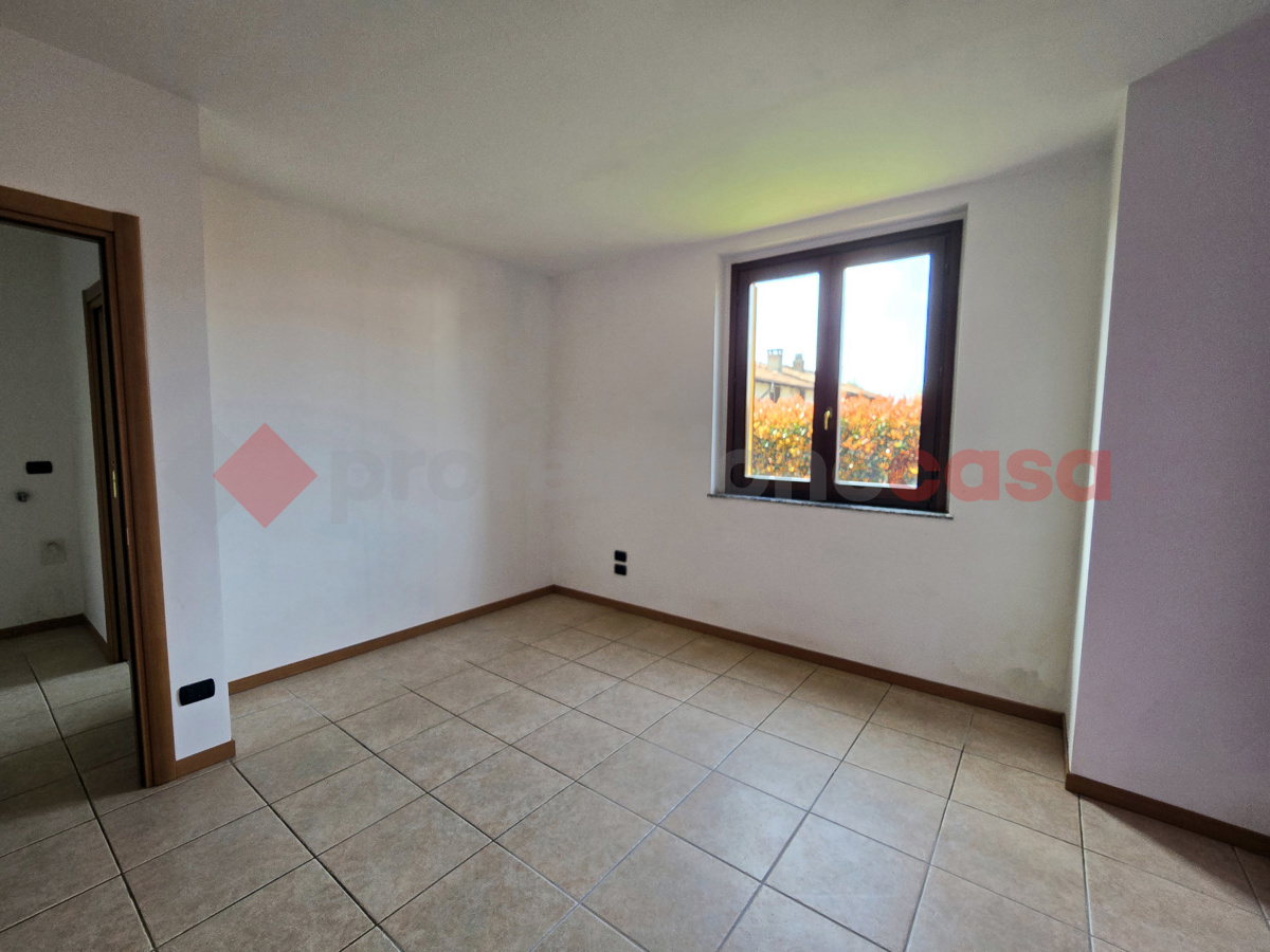 Foto 9 di 20 - Appartamento in affitto a Appiano Gentile