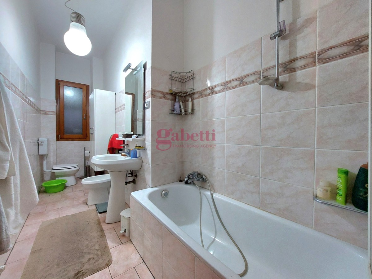 Foto 17 di 30 - Appartamento in vendita a Firenze