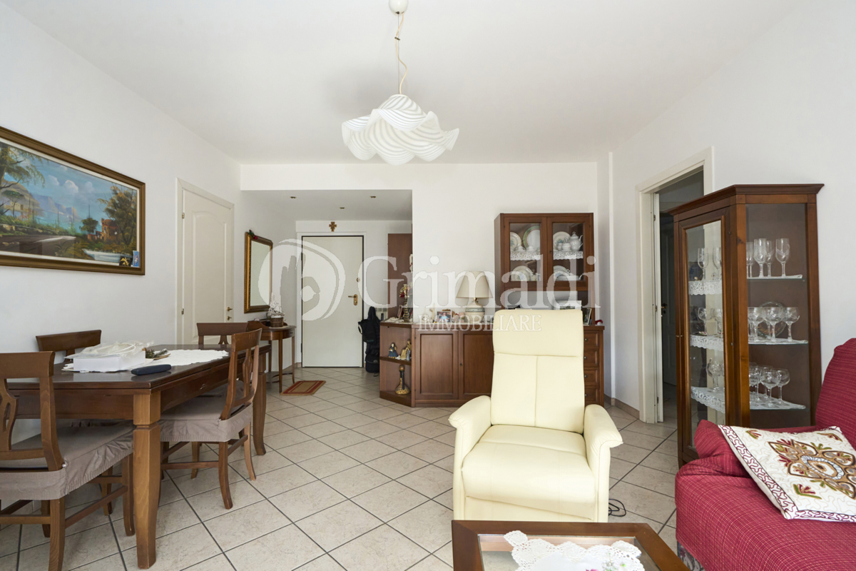 Foto 5 di 45 - Appartamento in vendita a Monza