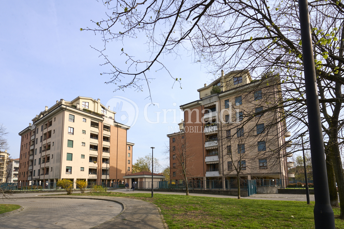 Foto 1 di 45 - Appartamento in vendita a Monza