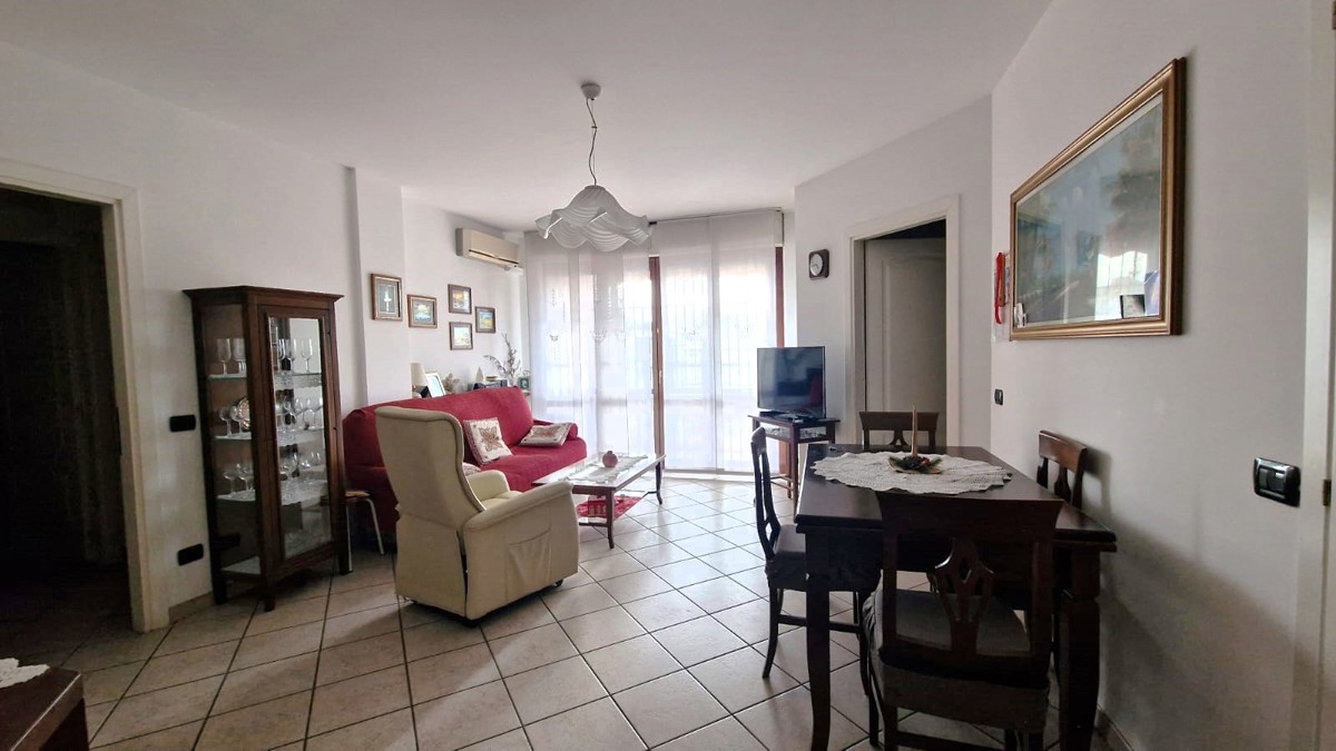 Foto 8 di 45 - Appartamento in vendita a Monza