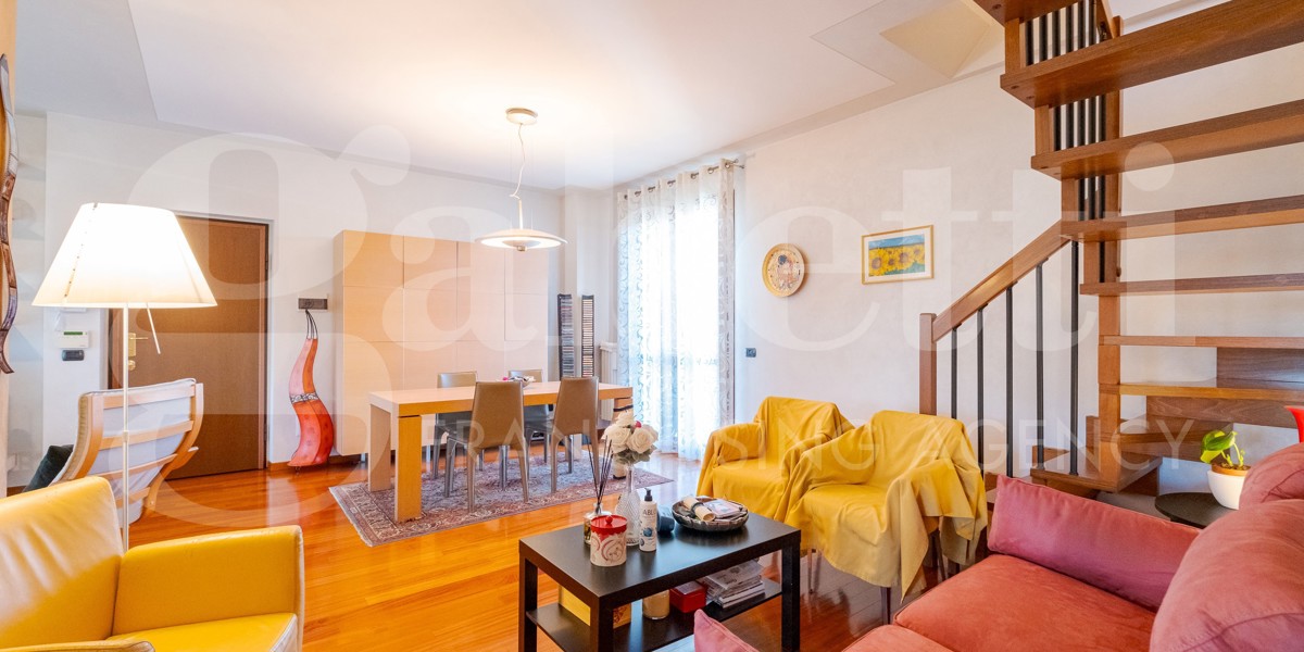 Foto 2 di 32 - Appartamento in vendita a Sesto San Giovanni
