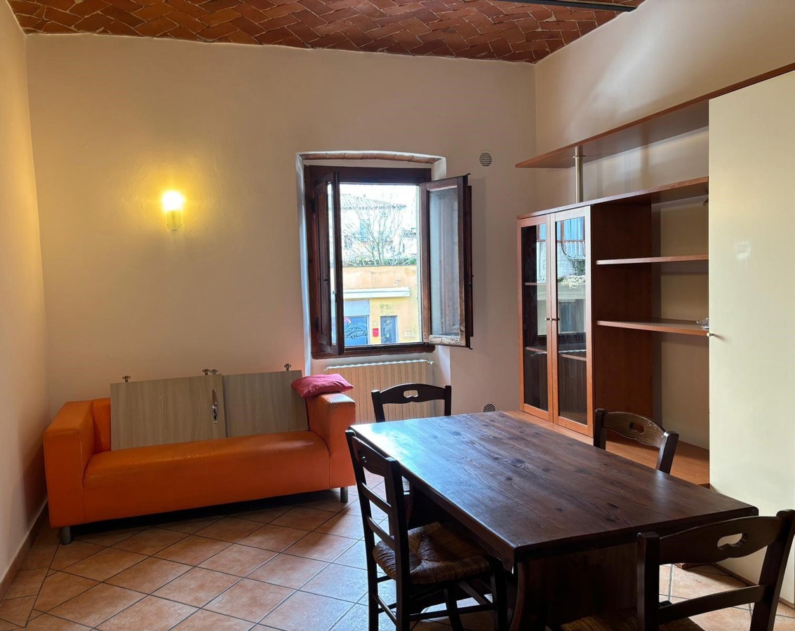 Foto 2 di 10 - Appartamento in vendita a Pistoia