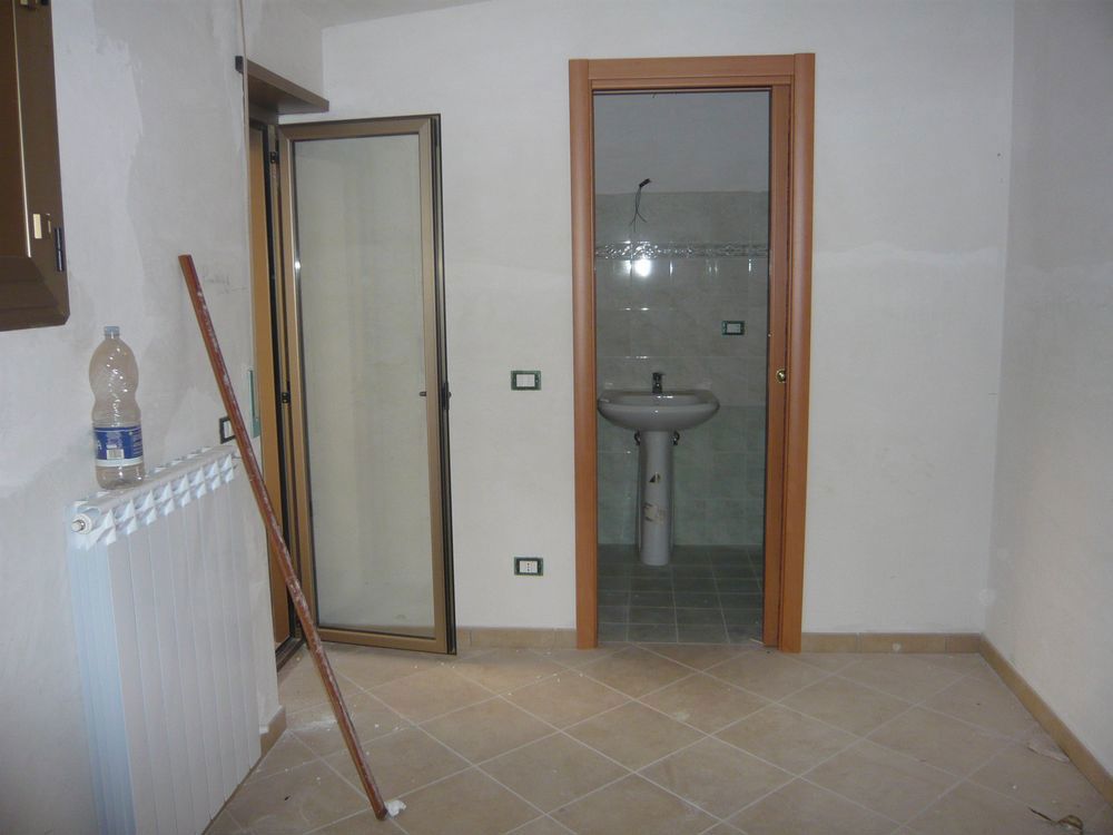 Foto 8 di 14 - Appartamento in vendita a Tagliacozzo