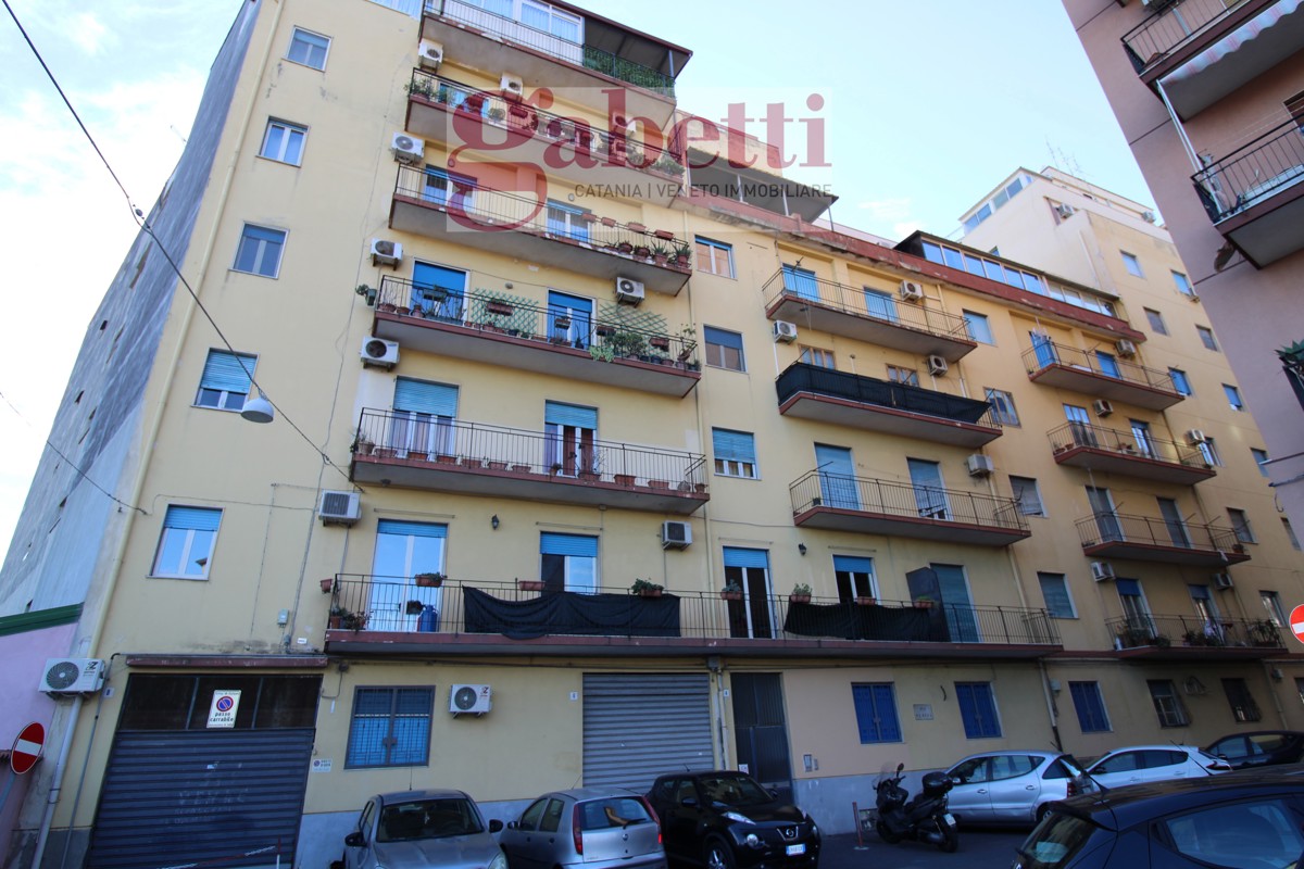 Foto 1 di 25 - Appartamento in vendita a Catania