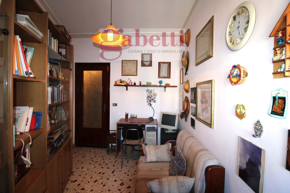 Foto 20 di 25 - Appartamento in vendita a Catania