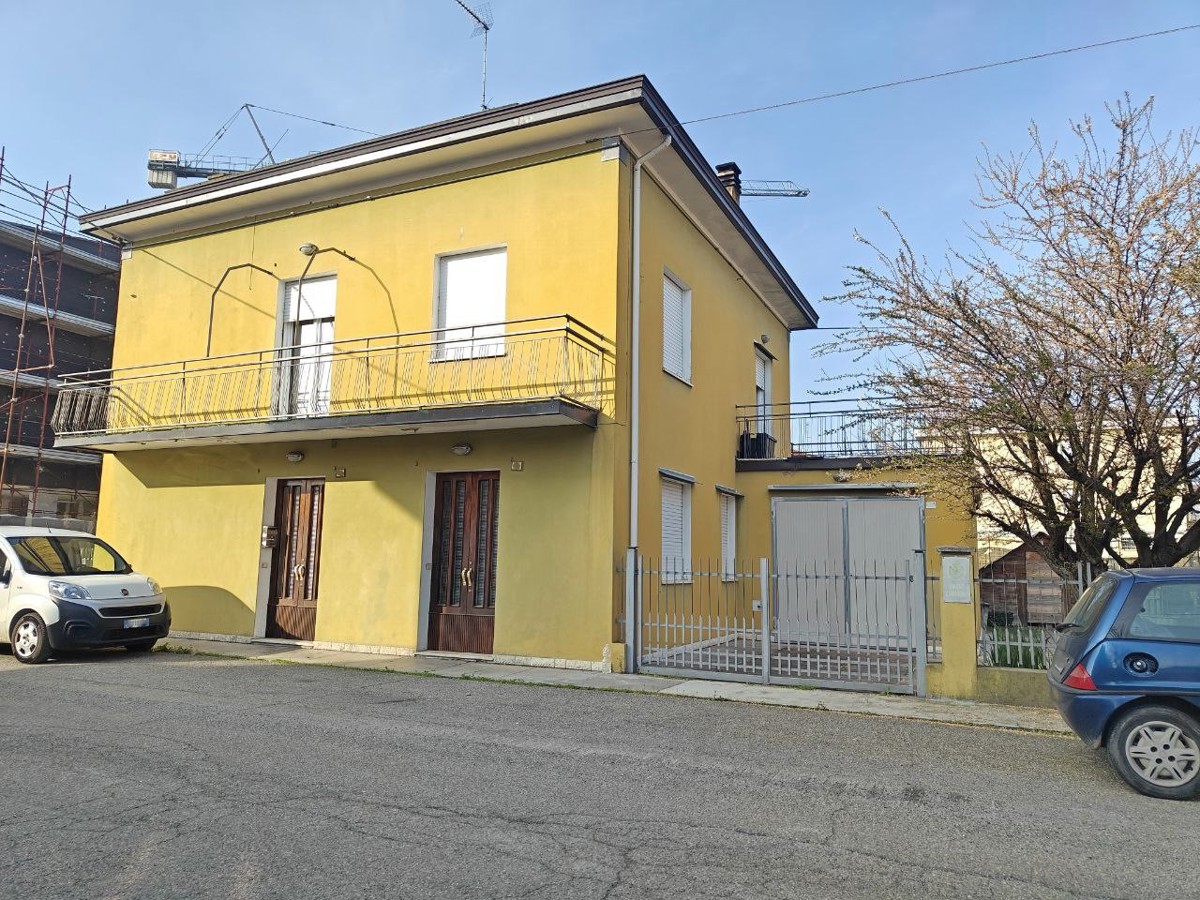 Casa indipendente in vendita a Novi Di Modena (MO)