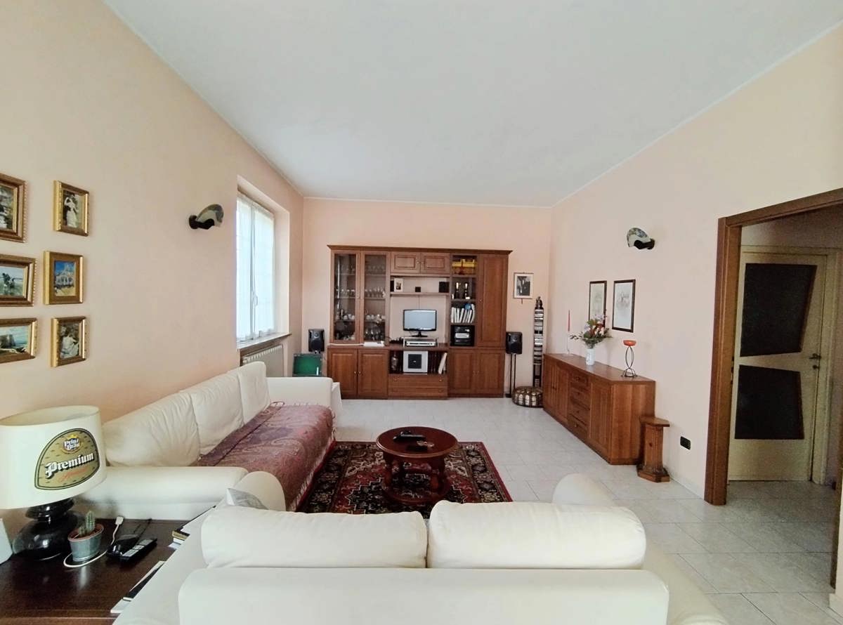 Foto 11 di 22 - Appartamento in vendita a Arluno