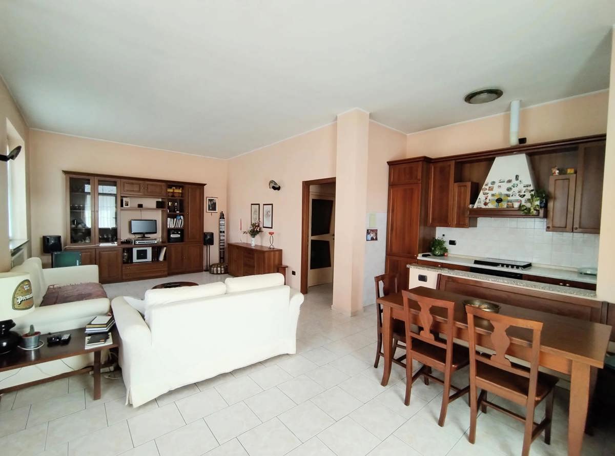 Foto 10 di 22 - Appartamento in vendita a Arluno